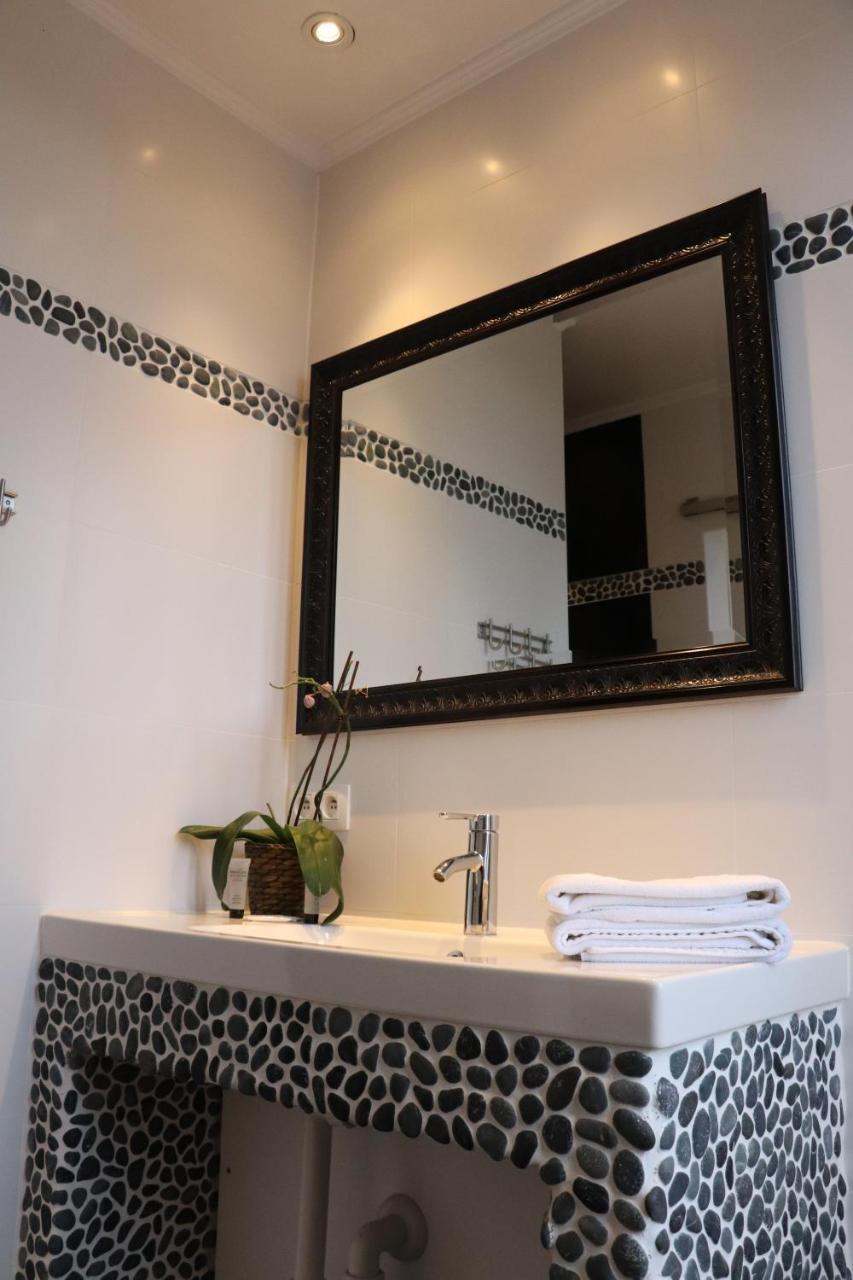 Hostel Lybeer Private Rooms Just For Two! Brujas Exterior foto